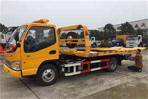 贡井区哪里有拖车服务