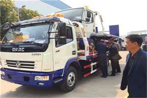 贡井区汽车道路救援拖车价格